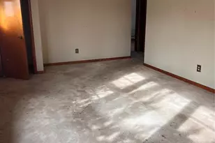 121 Woodbridge Ave, Woodbridge Township, NJ 07077 - Photo 9