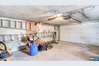 25 Woodland Avenue, West Orange Township, NJ 07052 - Photo 23