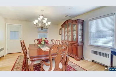 25 Woodland Avenue, West Orange Township, NJ 07052 - Photo 9