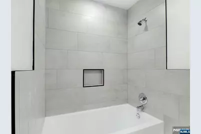 42 Krueger Court 1305 #1305, Newark, NJ 07103 - Photo 21