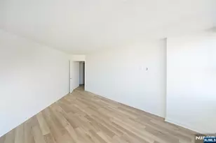 7002 Blvd East 21B, Guttenberg, NJ 07093 - Photo 13