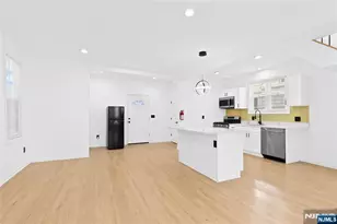 216 Renner Ave, Newark, NJ 07112 - Photo 3