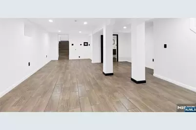 216 Renner Avenue, Newark, NJ 07112 - Photo 19
