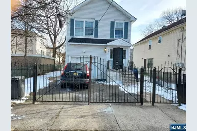 648 S 15th Street, Newark, NJ 07103 - Photo 1