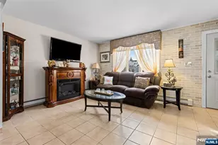 22 Cliff Hill Rd, Clifton, NJ 07013 - Photo 5