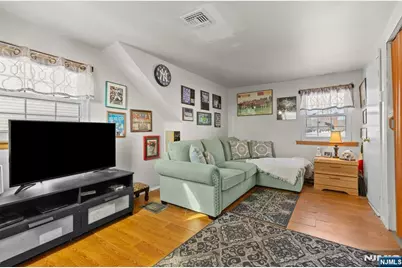 22 Cliff Hill Road, Clifton, NJ 07013 - Photo 21