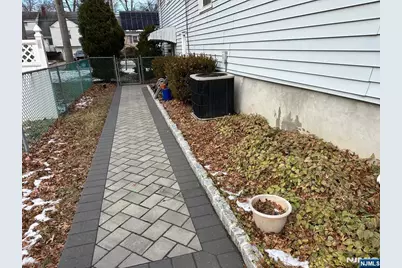 250 Stuyvesant Road, Teaneck Township, NJ 07666 - Photo 11