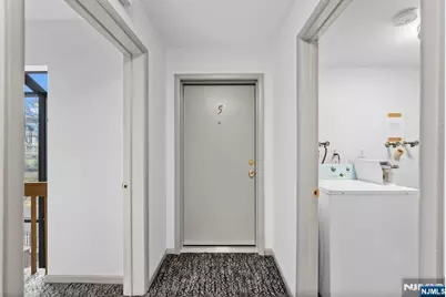 319 Gorge Road 5 #5, Cliffside Park, NJ 07010 - Photo 21