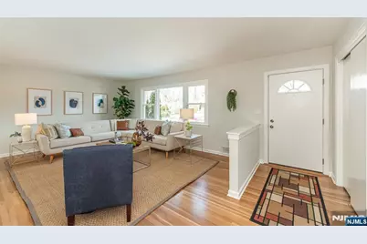 33 Tuers Place, Montclair, NJ 07043 - Photo 3