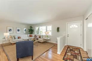 33 Tuers Pl, Montclair, NJ 07043 - Photo 3