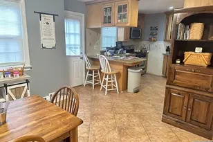 22 Garners Ln, Elmwood Park, NJ 07407 - Photo 9