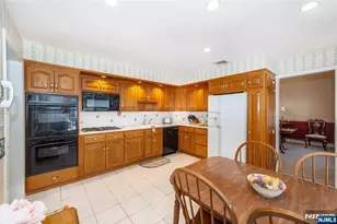 686 Kennedy Dr, Washington Township, NJ 07676 - Photo 7