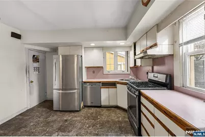 305 Hillside Road, Elizabeth, NJ 07208 - Photo 35