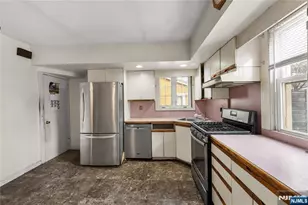 305 Hillside Rd, Elizabeth, NJ 07208 - Photo 35