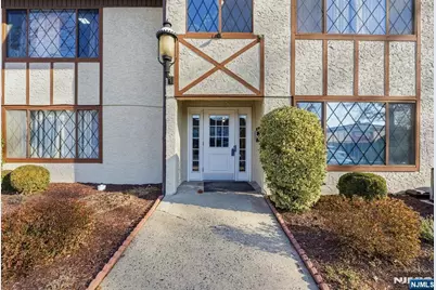 192 Burnett Avenue 15 #15, Maplewood, NJ 07040 - Photo 3