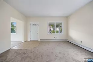 250 Woodcliff Ave, Little Falls Township, NJ 07424 - Photo 5