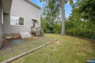 250 Woodcliff Ave, Little Falls Township, NJ 07424 - Photo 27