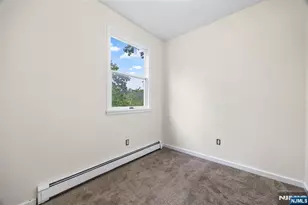 250 Woodcliff Ave, Little Falls Township, NJ 07424 - Photo 17