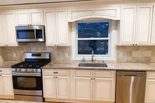 378 S Terhune Ave, Paramus, NJ 07652 - Photo 17