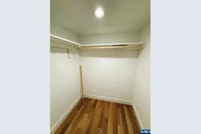 378 S Terhune Avenue, Paramus, NJ 07652 - Photo 23