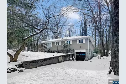 40 Pawnee Avenue, Oakland, NJ 07436 - Photo 3