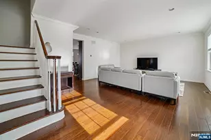 54 Carillon Cir, Livingston, NJ 07039 - Photo 9