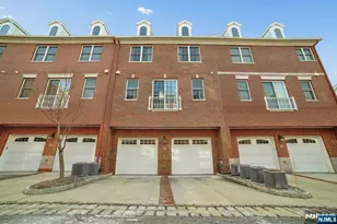 54 Carillon Cir, Livingston, NJ 07039 - Photo 31