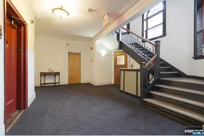 75 Fairview Avenue 35 #35, Jersey City, NJ 07304 - Photo 11