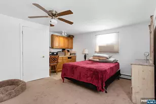 340 Kipp Ave, Elmwood Park, NJ 07407 - Photo 15