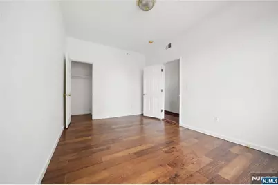133 Maple Avenue 302 #302, East Orange, NJ 07017 - Photo 3
