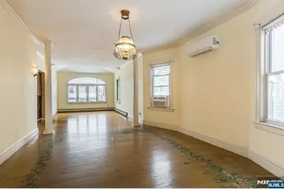 31 6th Avenue, Clifton, NJ 07011 - Photo 9