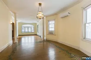 31 6th Ave, Clifton, NJ 07011 - Photo 9