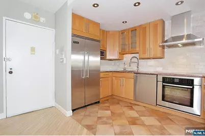 7855 Boulevard E 11E #11E, North Bergen, NJ 07047 - Photo 5