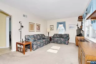 7 Overlook Dr, Dumont, NJ 07628 - Photo 3