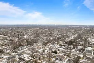 206 Harwood Pl, Paramus, NJ 07652 - Photo 7