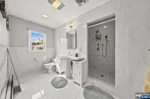 206 Harwood Pl, Paramus, NJ 07652 - Photo 25