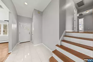 206 Harwood Pl, Paramus, NJ 07652 - Photo 21