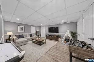 206 Harwood Pl, Paramus, NJ 07652 - Photo 39