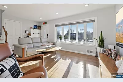 44 Richard Court, River Edge, NJ 07661 - Photo 11