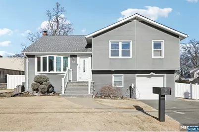 44 Richard Court, River Edge, NJ 07661 - Photo 3