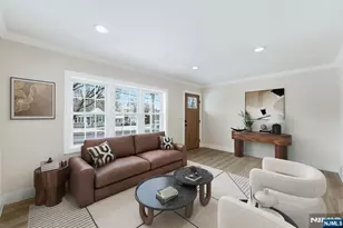 219 Sanzari Pl, Maywood, NJ 07607 - Photo 9