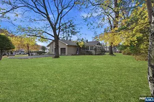 55 Somerset Dr, Woodcliff Lake, NJ 07677 - Photo 31