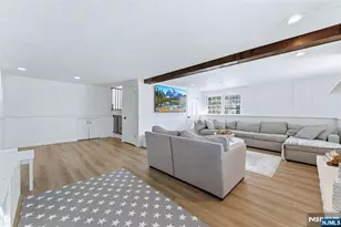 55 Somerset Dr, Woodcliff Lake, NJ 07677 - Photo 25