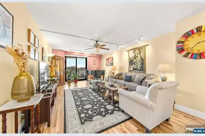 7855 Boulevard East 9H #9H, North Bergen, NJ 07047 - Photo 1