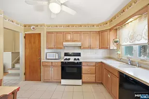 33 Kennedy Terrace, Westwood, NJ 07675 - Photo 17