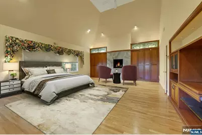 153 Ashley Place, Park Ridge, NJ 07656 - Photo 5