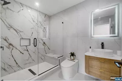 131 Palsa Avenue, Elmwood Park, NJ 07407 - Photo 11