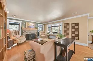 285 Chestnut Ridge Rd, Woodcliff Lake, NJ 07677 - Photo 17