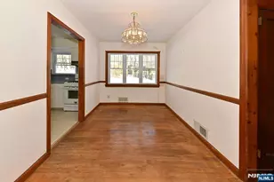 84 Maplewood Ave, Hillsdale, NJ 07642 - Photo 7