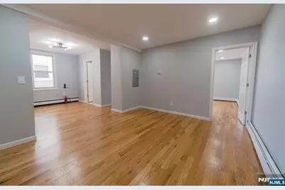 586 11th Street, Newark, NJ 07107 - Photo 17